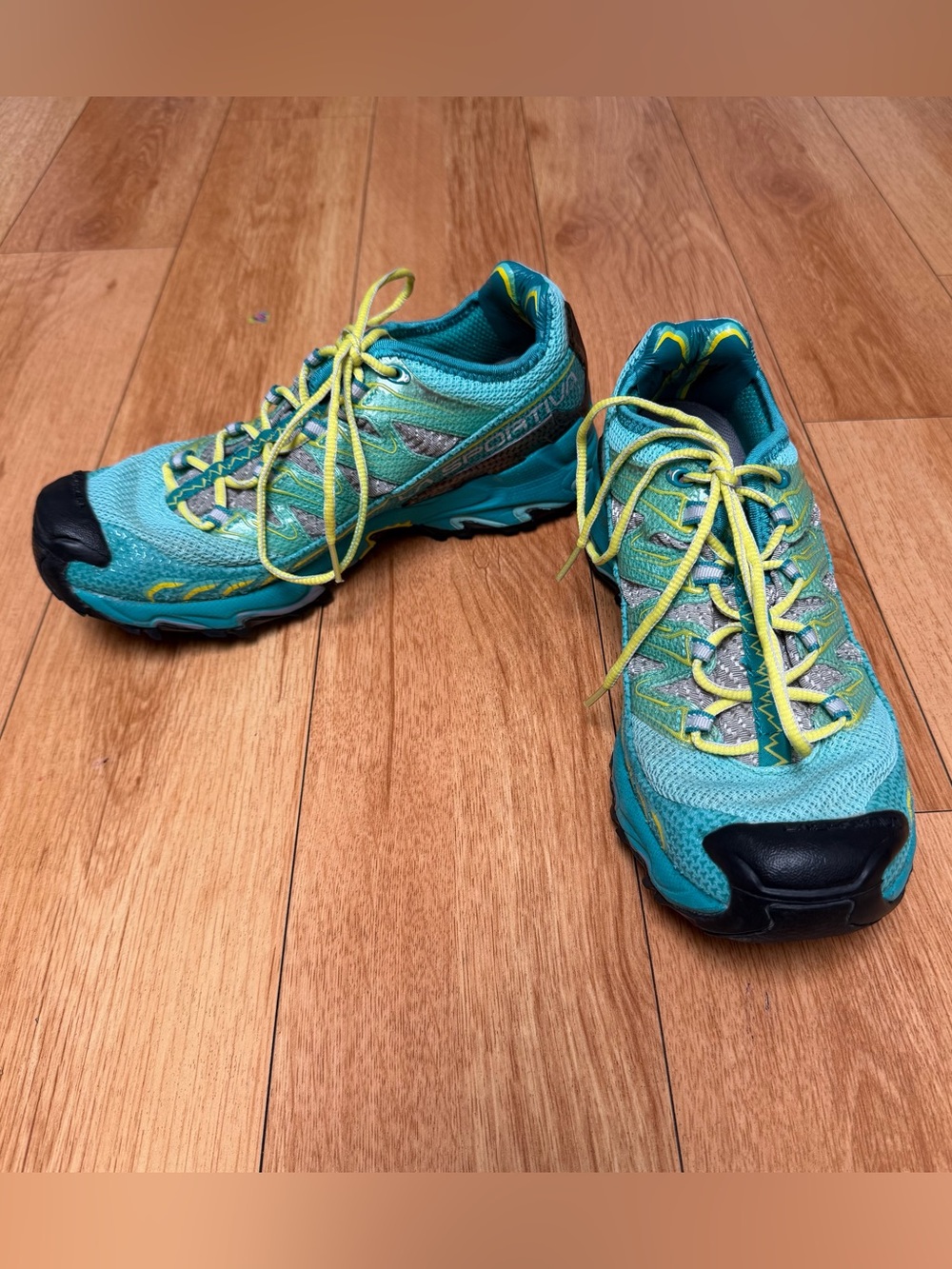 La Sportiva Ultra Raptor II Womens Shoes Size 8 Green Trail Running Mountaineer